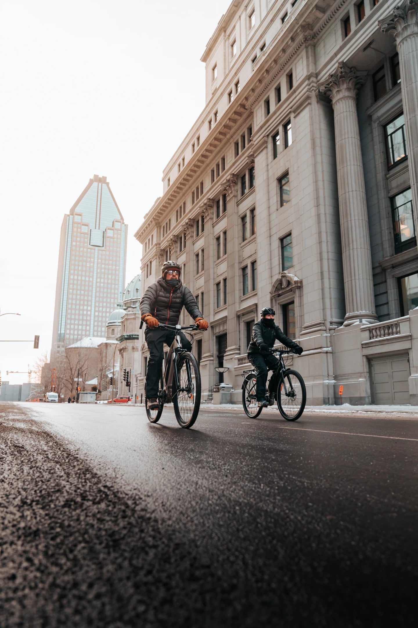 Vélo hybride électrique Devinci E-Milano E5000 8S
