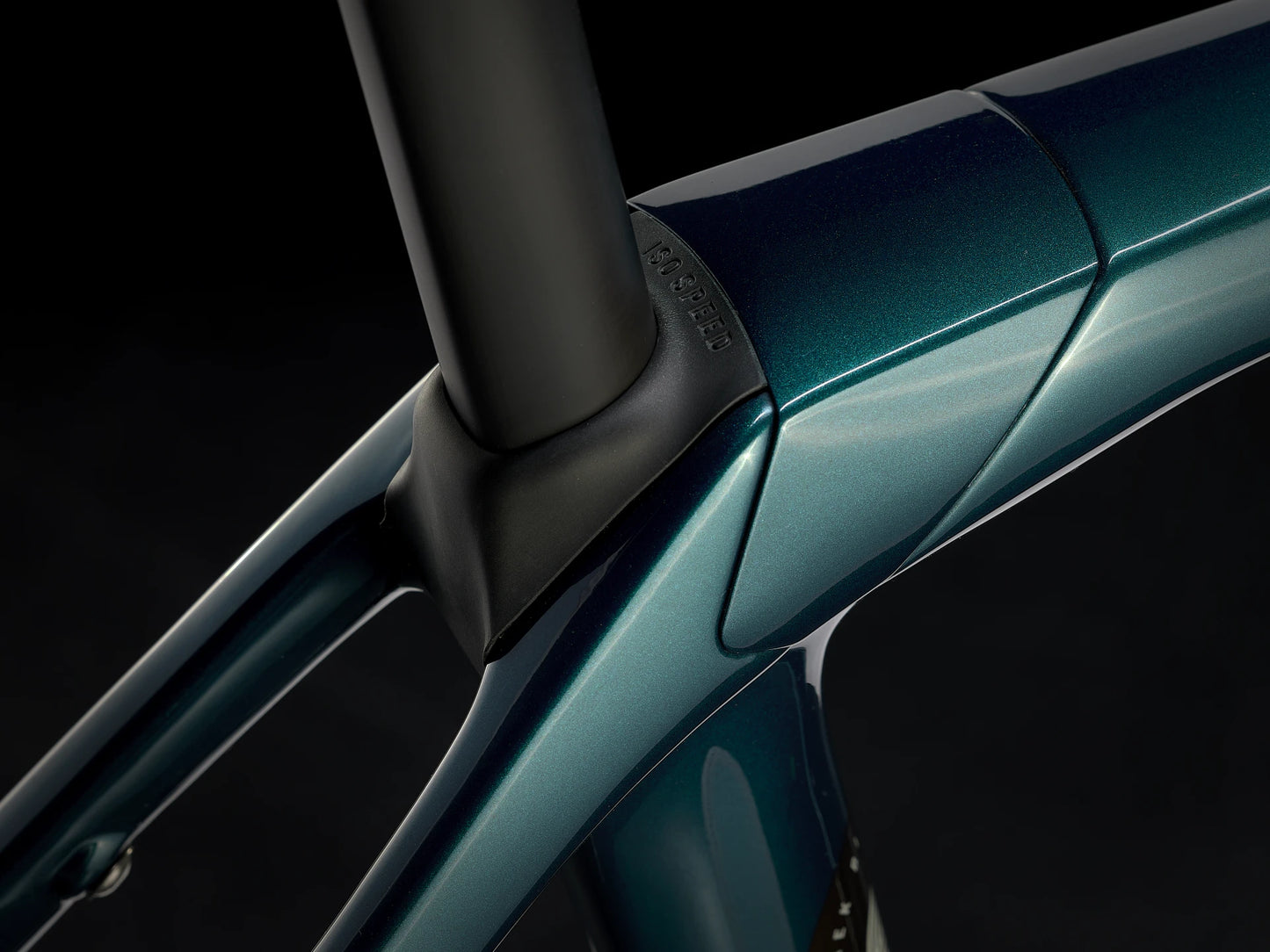 Vélo de route Trek Domane SL 5 Gen 4 en carbone