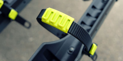 Porte-vélos Buzzrack Scorpion H monté sur attelage