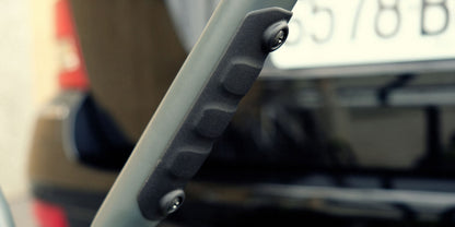 Porte-vélos Buzzrack Scorpion H monté sur attelage