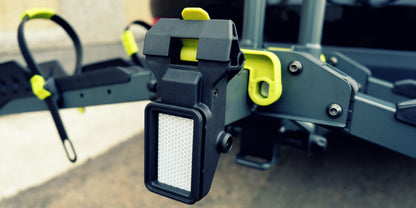 Porte-vélos Buzzrack Scorpion H monté sur attelage