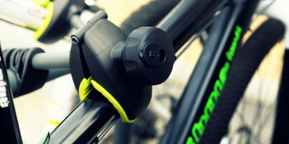 Porte-vélos Buzzrack Scorpion H monté sur attelage