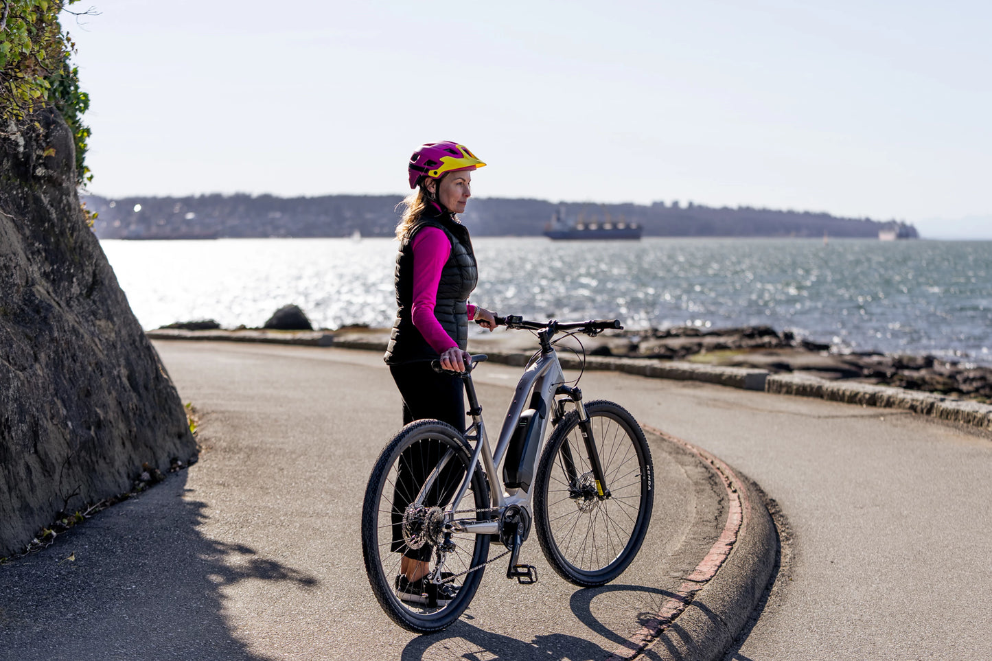 Vélo hybride électrique Devinci E-Milano E5000 8S
