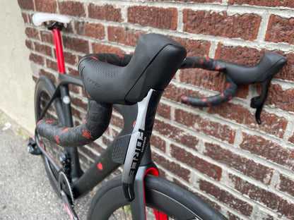 Vélo de route en carbone DeRosa Idol - Roues en carbone SRAM Force AXS/Vision SC55 TLR