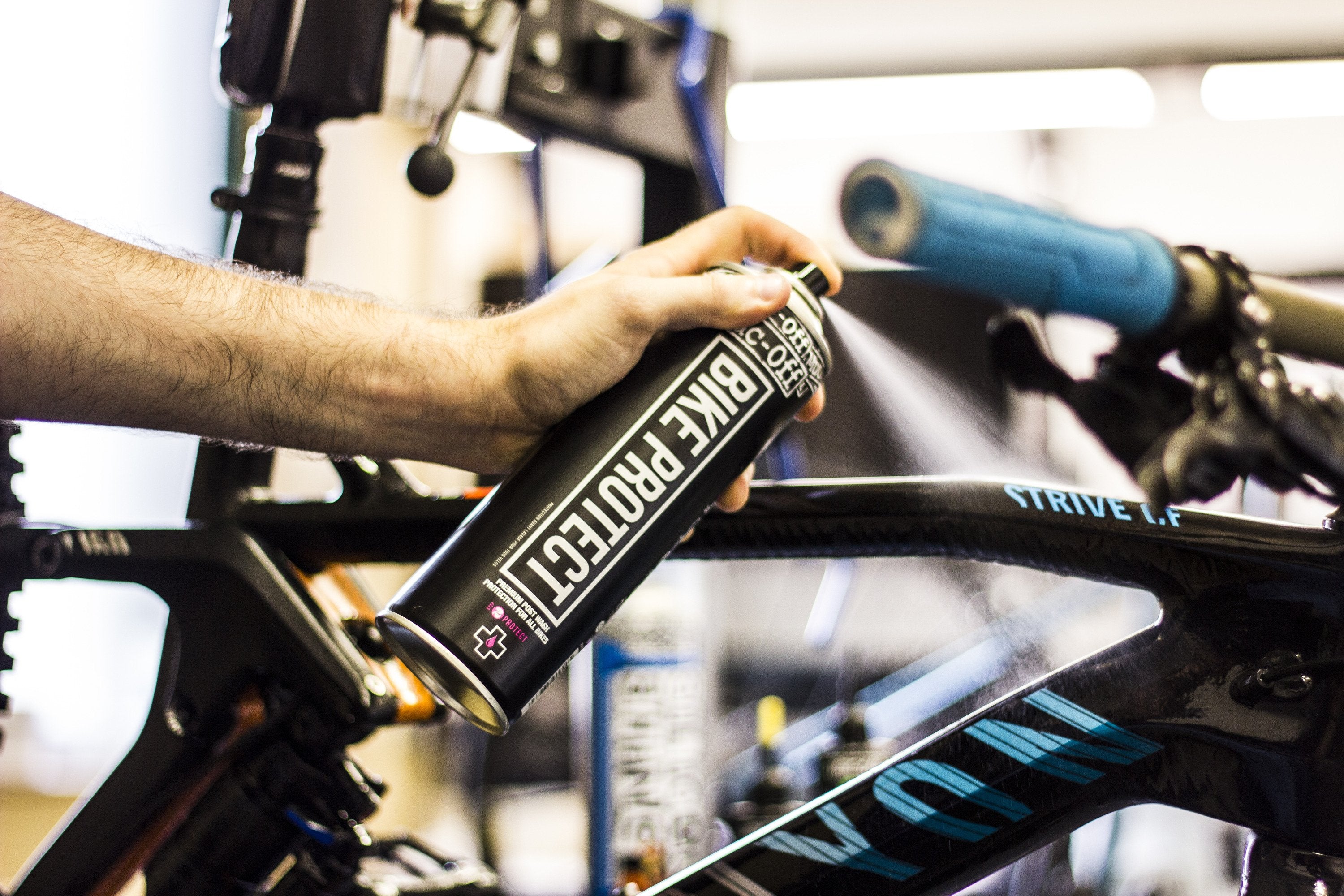 Muc off best sale bike protect spray